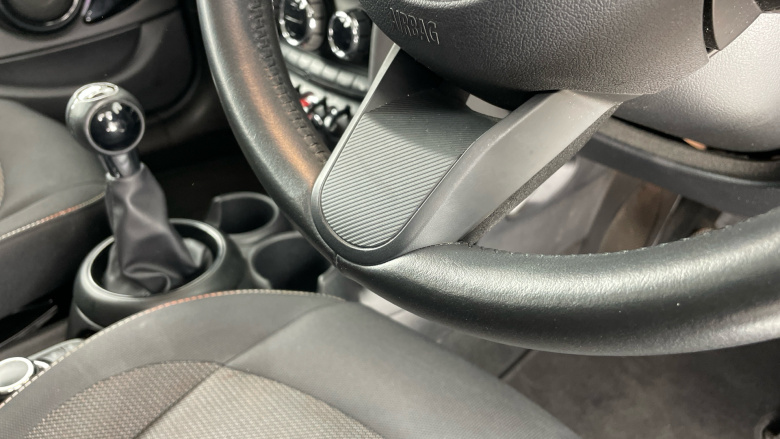 MINI Hatchback 1.5 Cooper Classic 5dr Petrol Hatchback